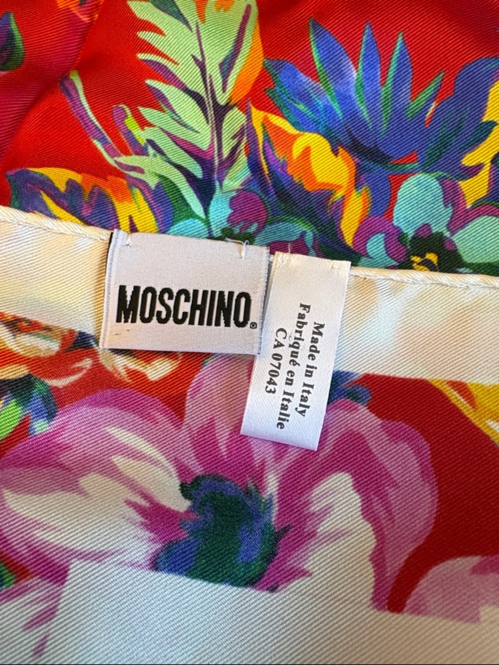 Moschino Red Floral Silk Scarf with Multicolor Botanicals NEW - Picture 3 of 8
